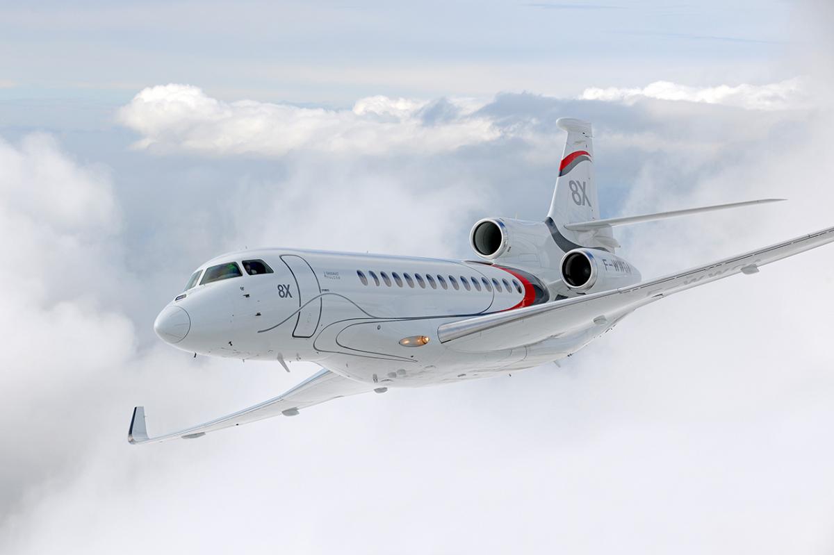Dassault Falcon 8x cabin for Chicago charter