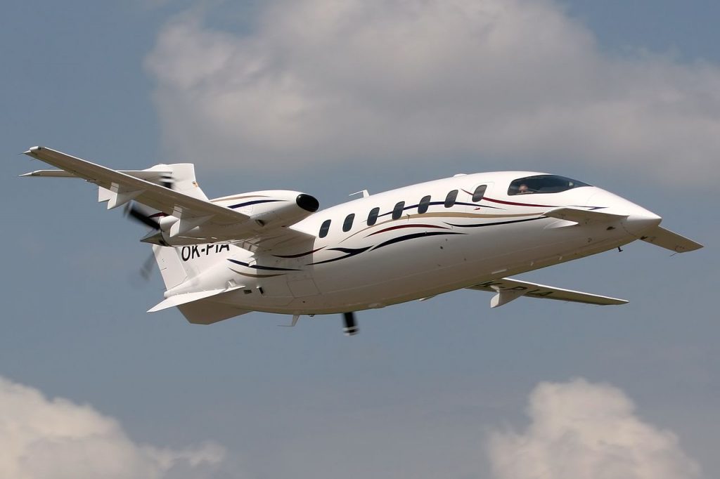 Chicago Piaggio Avanti Charter