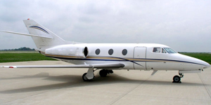 Falcon 10 cabin for Chicago charter